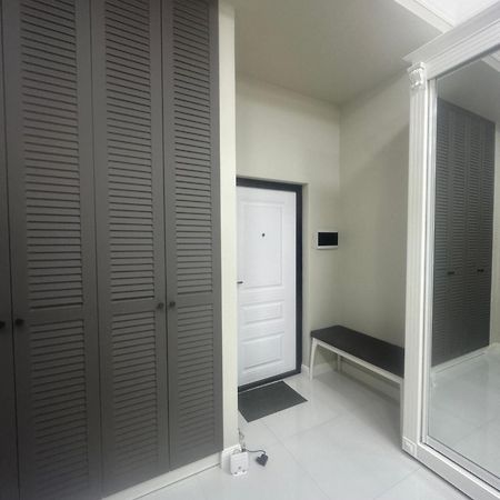 Comfortable Apartment In Central Of Almaty Exterior photo